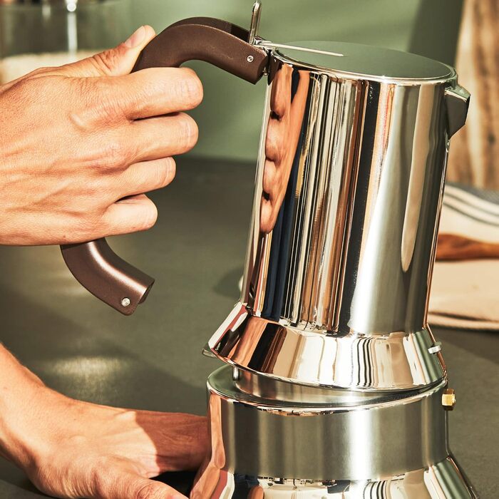 Alessi 9090/6 Espresso Machine, 6 Cups, for Induction, Stainless Steel, Silver, 15.5 x 13.5 x 27 cm, 15.5 x 13.5 x 27 cm, Single