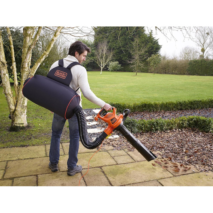 Black+Decker Leaf Collection Backpack (including flexible suction hose, 72 L capacity, Compatible with these leaf blowers: GW2810, GW2838, GW3030, GW3031BP, GW3050) GWBP1