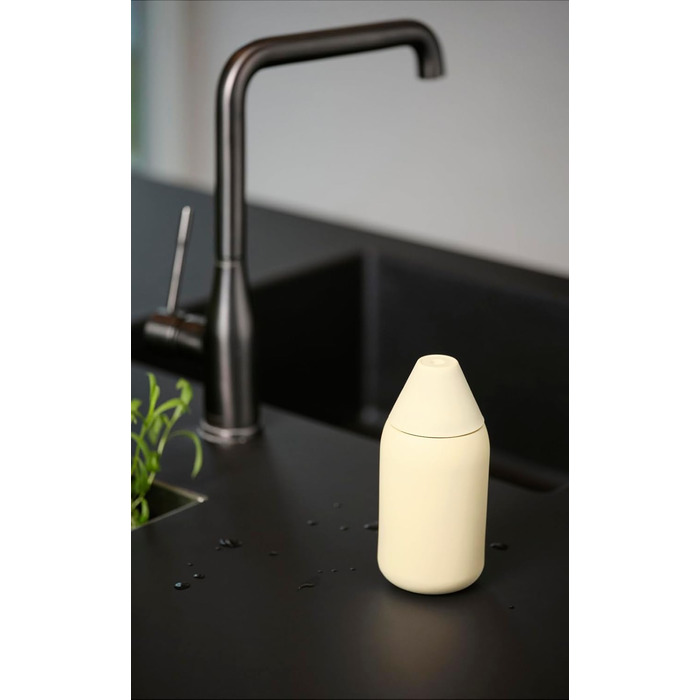 Zone Denmark Singles Dish Soap Dispenser Kitchen, Soap Dispenser, Dish Soap Dispenser, Easy Refill & Simple Dosage, Ø 7 cm, Height 15 cm, Capacity 300 ml, Limestone