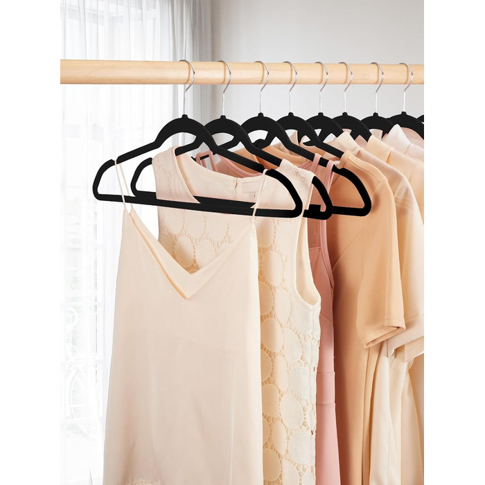 В'язки для одягу з велюру 20 шт. - В'язки для одягу, що економлять місце, для костюмів, тонкі антиковзаючі вішалки для штанів, поворотний гачок на 360°, широкі вішалки для одягу, міцні велюрові вішалки (Чорний)