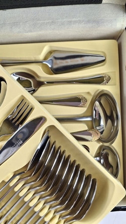 Набір столових приборів Hoffner, глянцеві, 72 предмети