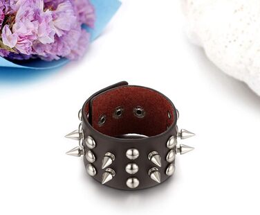 Чоловічий широкий браслет з натуральної шкіри JewelryWe Punk Rock: стильний аксесуар для байкерів та шанувальників панк-року. Регульований, чорний/коричневий, з заклепками та ланцюгом.