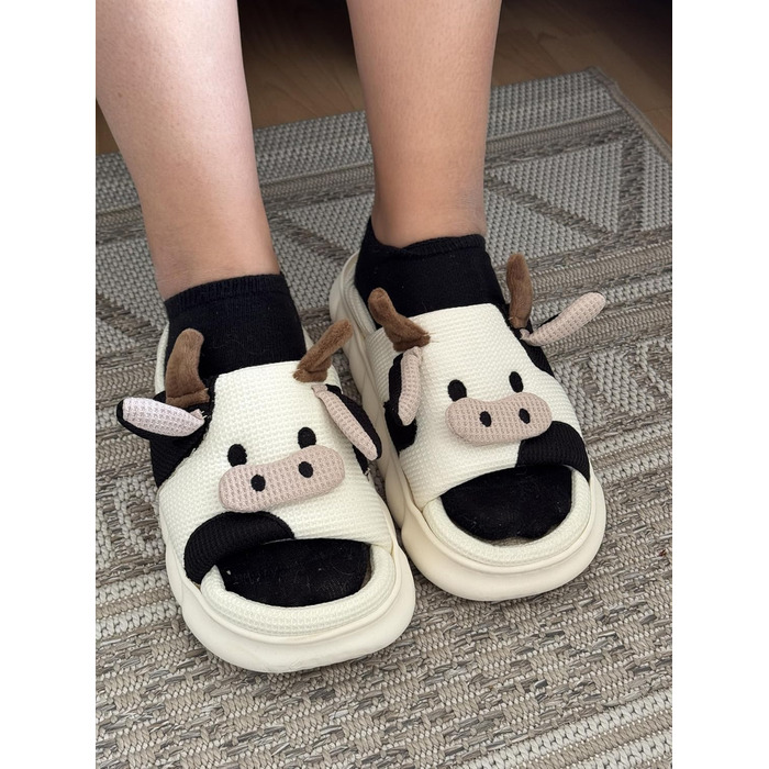 Тапочки Corimori Kuh – М'які домашні тапочки з дизайном корів – Веселі плюшеві сліпони – Розміри 34-44, Плюш Рожевий (40/41 EU, Вафлі-джозері Чорний)
