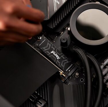 SSD Kingston FURY Renegade 4TB PCIe 4.0 M.2 NVMe з кулером для геймерів та ентузіастів