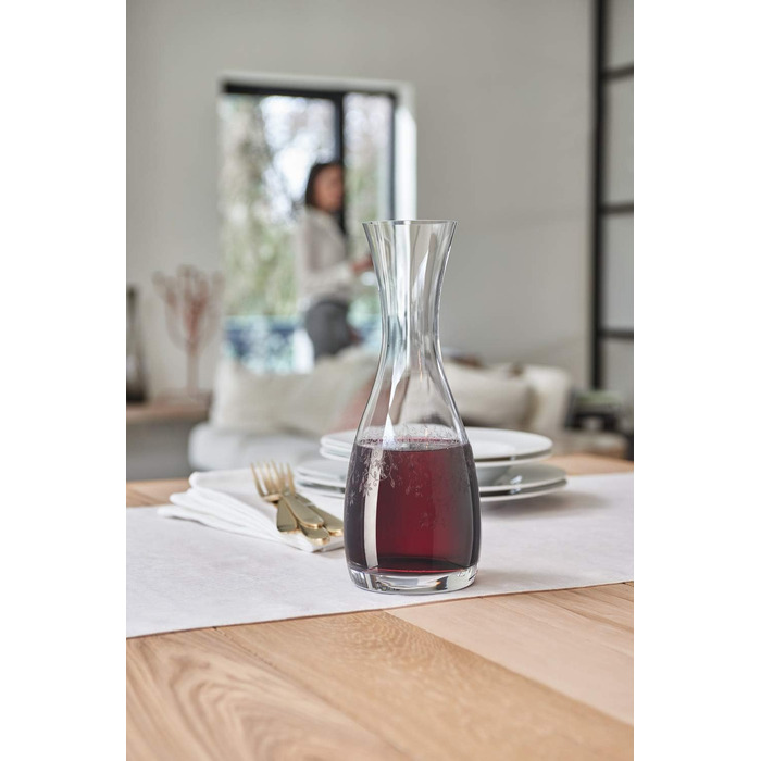 Leonardo 061596 Chateau Carafe, 0.82 l, height 25.5 cm, dishwasher safe, Teqton crystal glass