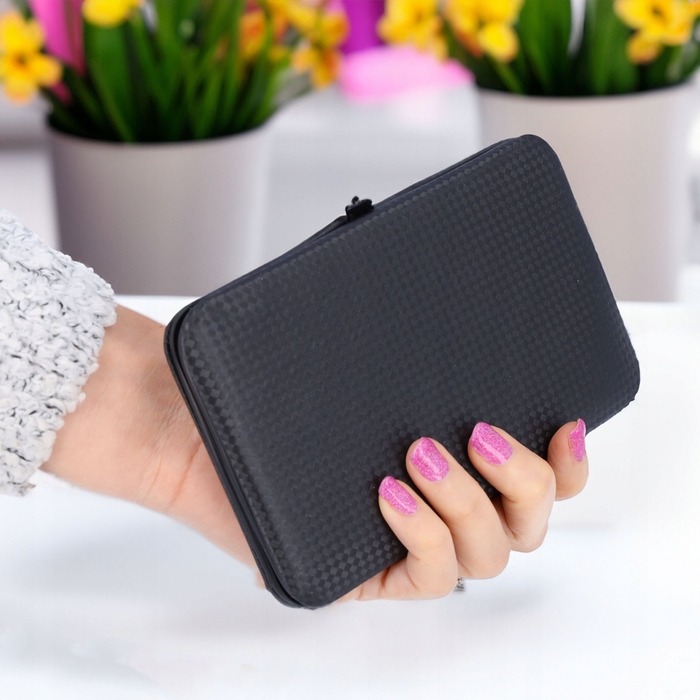 Набір для манікюру 16 предметів з футляром: кусачки, ножиці, пилки та аксесуари