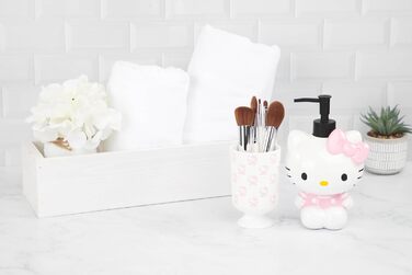 Jay Franco Hello Kitty Toothbrush Holder, Resin, Pink