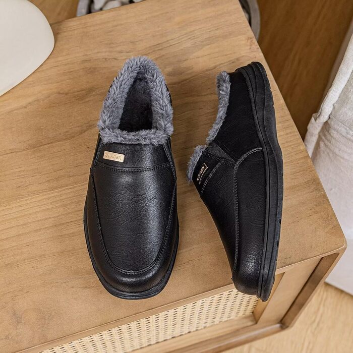 Чоловічі халапи шкіряні зимові теплі з плюшевою підкладкою, чорні, 40 EU