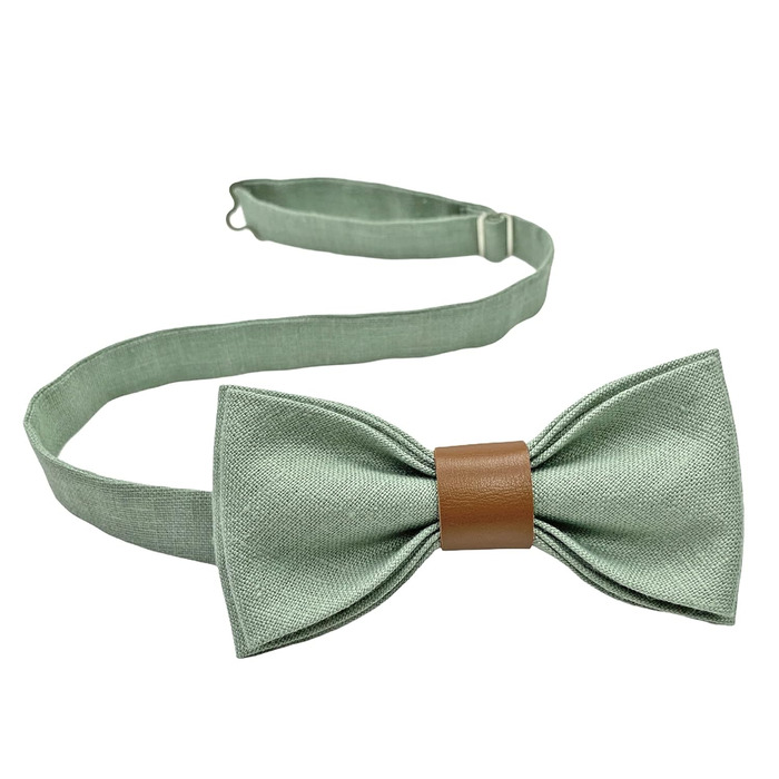 Набір чоловічих аксесуарів Leinen: краватка-метелик зі шкіри, підтяжки зі шкіри, нагрудна хустка, запонки - світло-зелений