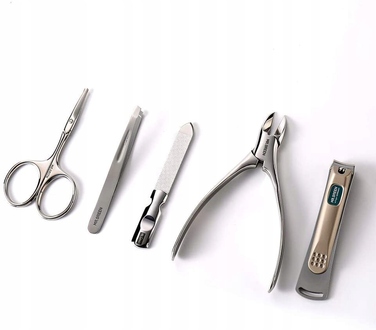 Набір інструментів для манікюру