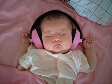 Дитячі навушники-захисники вух 0-2 роки - захист від шуму для літака, сну та повсякденного життя | Регульовані, м'які та легкі для новонароджених та малюків, рожеві