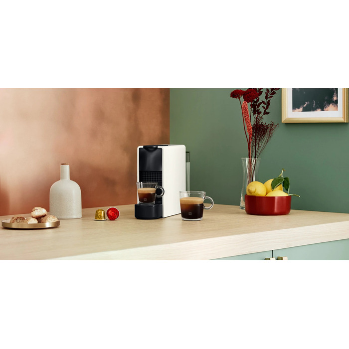 Капсульна кавомашина Krups Nespresso Essenza Mini XN1101, 19 бар, біла