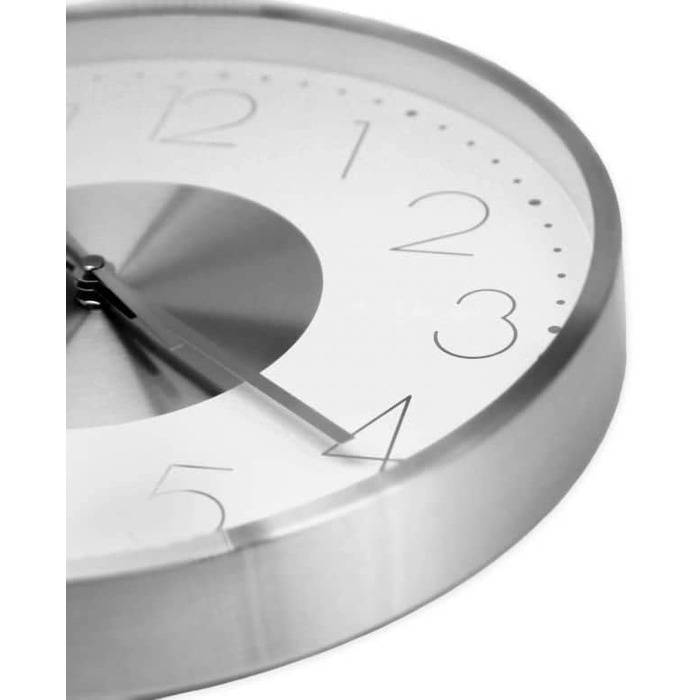 Modern Silent Aluminum Wall Clock, 30 cm Diameter, No Ticking Sounds, for Living Room, Bedroom, and Office (Silver White)