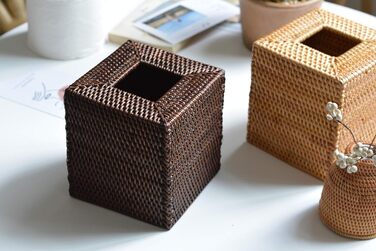 Rattan Cosmetic Tissue Box, Decorative Woven Tissue Holder, Napkin Dispenser for Bathroom/Kitchen/Office, 14.5 x 14.5 x 14.5 cm