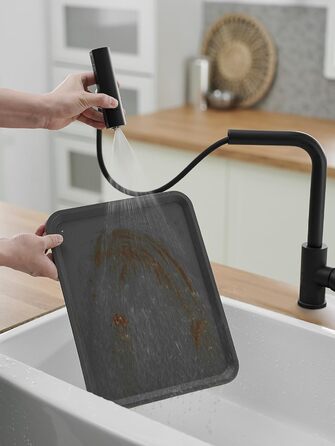 Чорний кухонний змішувач водопровідний з висувною лійкою та душем, 360° обертання, одноlever, матовий чорний