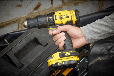 Ударний дриль-шурупокрут Stanley FatMax 18V SFMCD711D2K (2x2,0 Агч) у кейсі