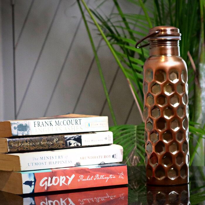 Trade Trinkwasserflasche Kupfer - Drinking Water Bottle Copper - Pure Naturally Bottle Water Bottle with Lid and Carrying Bag 34oz/1000 ml Leak-Proof Ayurveda Copper Bottle for Office and Yoga (Black, 1)