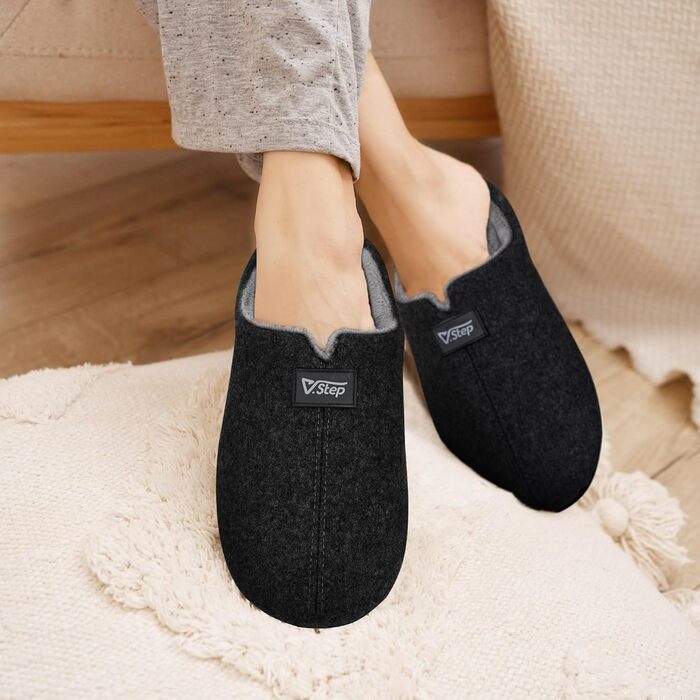 Фетрові домашні тапочки V.Step з пам'яттю форми, антиковзкі, зимові, чорні, 40/41 EU (для жінок та чоловіків)