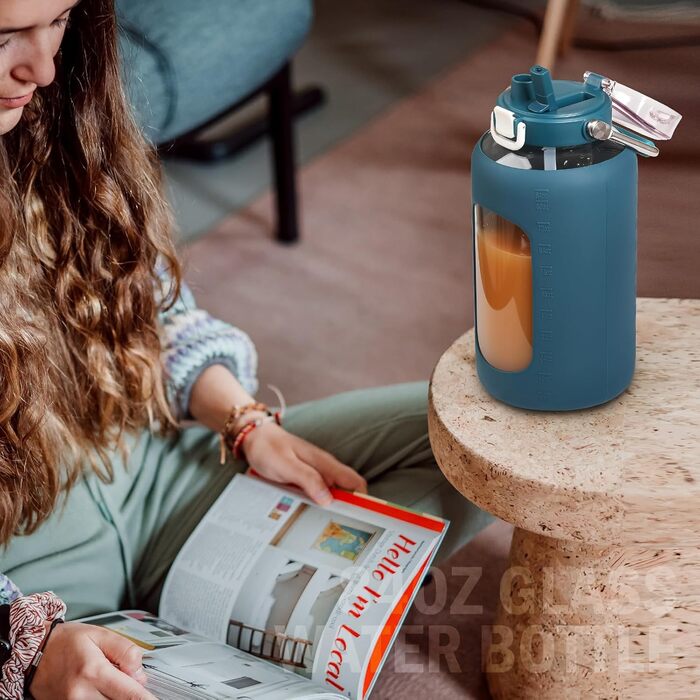 BLUEGO 2500ml Glass Water Bottle with Stainless Steel Handle, 2.5L Large Water Bottle with Time Markers and Silicone Sleeve, Half Gallon Water Jug BPA-free for Sports, Daily Use, Light Green (Dark Blue)