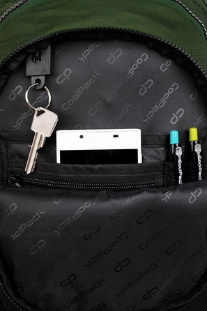 Багатовідсіковий шкільний рюкзак CoolPack, чорний з зеленим, 21 л