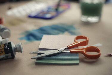 Ножиці Fiskars Classic для хобі, 13 см, для правшів і лівшів, нержавіюча сталь, пластикові ручки, помаранчеві