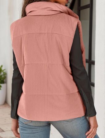 Жіноча тепла безрукавка FEOYA: коротка, з високим коміром, утеплена, рожевого кольору