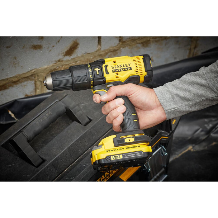 Ударний дриль-шурупокрут Stanley FatMax 18V SFMCD711D2K (2x2,0 Агч) у кейсі