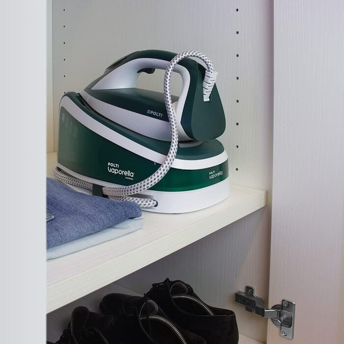 Polti Vaporella Express VE30.20, high-performance steam ironing station with up to 8 bar pump, ECO function, with One Temperature Technology and digital setting, White/Green Bianco E Verde