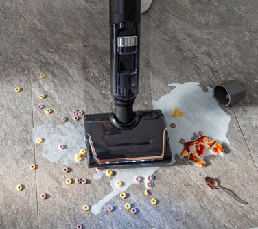 Акумуляторний вертикальний пилосос з функцією вологого прибирання Tefal X-Clean 7 GF5736