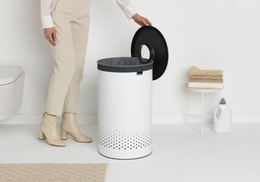 Кошик для білизни з кришкою Brabantia, 60 л, білий