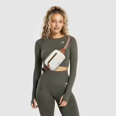 3L Waist Bag for Women Beige, Crossbody Bag for Women PU Leather Hip Bag Stylish Chest Bag Small Water-Resistant Anti-Theft Bag with Strap Shoulder Bags for Women for Sports Outdoor