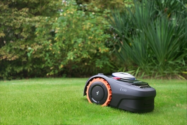 Робот-газонокосарка Segway Navimow i108E 4G, ширина косіння 18 см