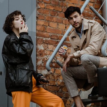 Металеве тютюнопакувальник LiRiQi на 20 сигарет з магнітним замком (сірий, чорний, срібний)