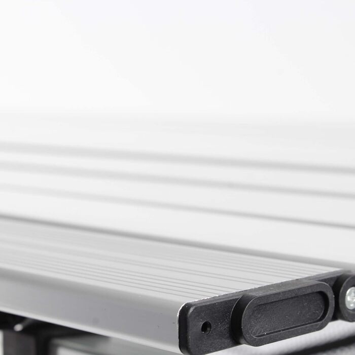 Складний кемпінговий столик Wiltec 70x69 см з алюмінієвою рамою та сумкою для транспортування - садовий, похідний, складаний стіл