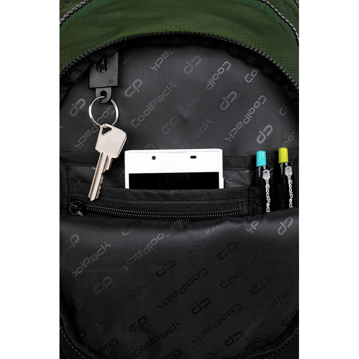 Багатовідсіковий шкільний рюкзак CoolPack, чорний з зеленим, 21 л