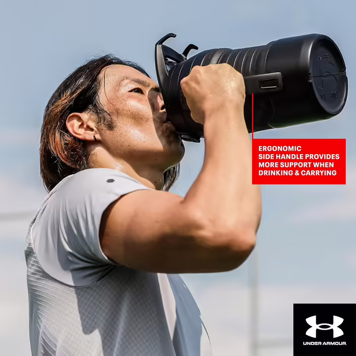 Пляшка для води Under Armour Playmaker Sport, 1,8 л, з ручкою, ізоляція, не протікає, чорна