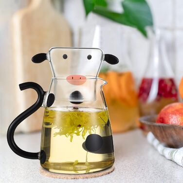 Cabilock Carafe Set with Glasses, Cute Glass Water Jug, Cute Cow Cold Juice Jug 550ml Glass Jug with Lid for Fruit Juice, Iced Tea, Milk, Cold Water Bottle, Glass Water Jug, Black, White