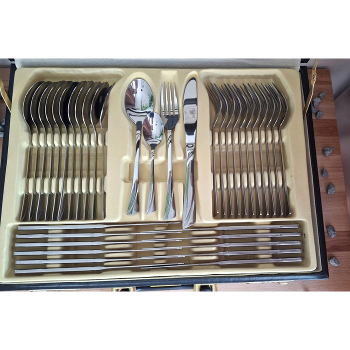 Набір столових приборів Zilner у кейсі, 72 предмети