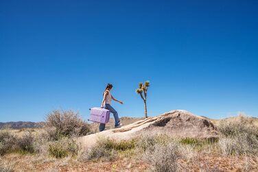 Чемодан DELSEY PARIS Comete 3.0, 20 дюймів, лавандовий, жорсткий, розширюваний, з колесами