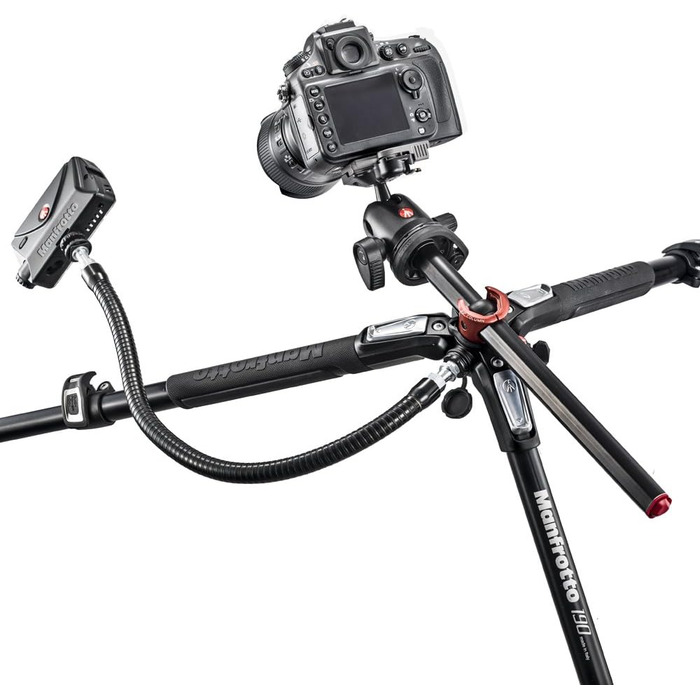 Штатив Manfrotto MT190XPRO4 з кутовою центральною колоною - 4-секційний штатив для DSLR та бездзеркальних камер, чорний/антрацитовий алюміній