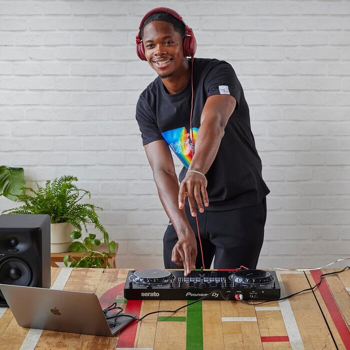 DJ контролер Pioneer DDJ-REV1 для Serato DJ – 2 деки