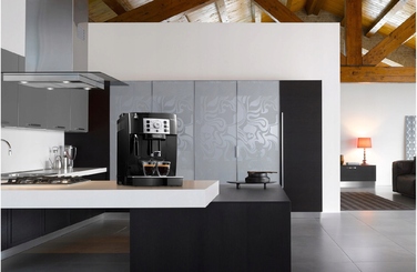 Автоматична кавомашина De'Longhi ECAM 22.112.B, 1450 Вт, чорна