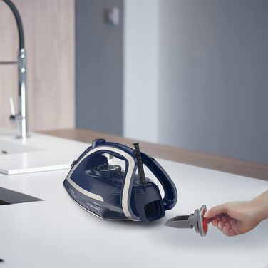 Tefal FV6830 Ultragliss Anti-Kalk Plus Steam Iron | 2800 Watts | Steam Boost: 250 g/min | 50 g/min Steam Output | Removable Scale Collector | Scratch-Resistant Soleplate | Blue/White [2] Anti-Scale Expert