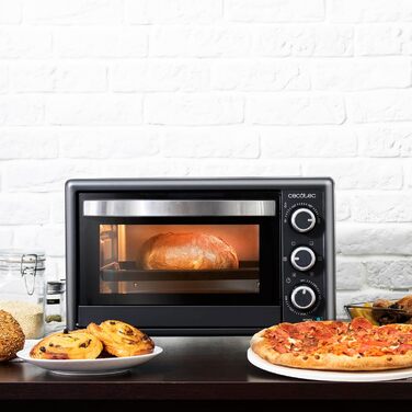 Мультифурна Cecotec Bake&Toast 1090 Black: 1000 Вт, 26 л, таймер, регулювання температури до 230ºC, дека, решітка, щипці