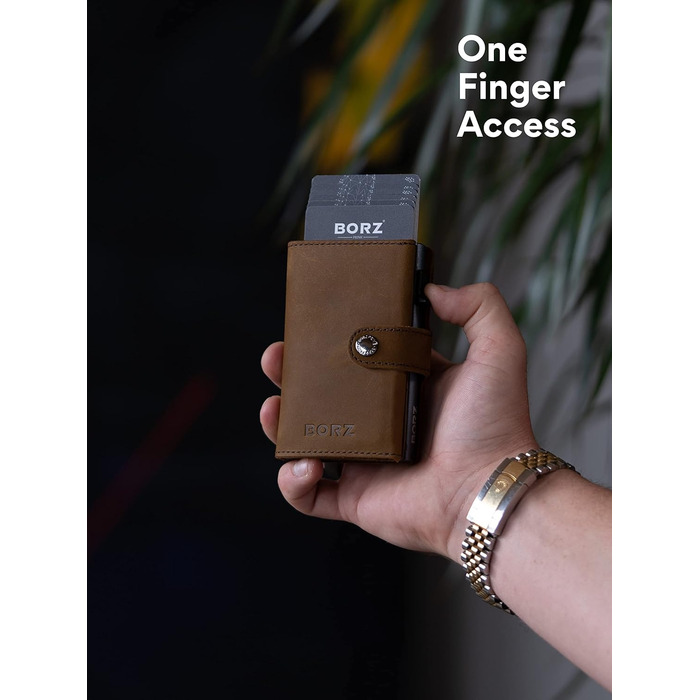 Стильне шкіряне портмоне MAXUS MAGNETIC 2 з відділенням для монет та AirTag, RFID захистом, для карток та грошей, синього кольору