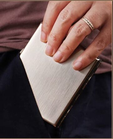 Металеве тютюнотримач для 20 сигарет з гравіюванням та дизайном для чоловіків та жінок, срібляний