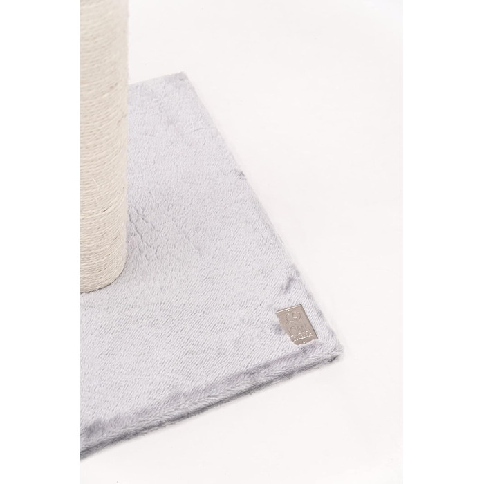 Petrebels Premium Quality Cat Tree Maine 90 cm High, with Extra Stable Base Plate and Natural Sisal Post, 40 x 40 x 90 cm, Color /Beige (Gray)