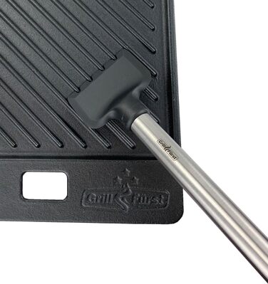 Grillfürst Premium Grill Brush for Cast Iron Grates with Brass Bristles, Cast Iron Care Spray, Special Scraper