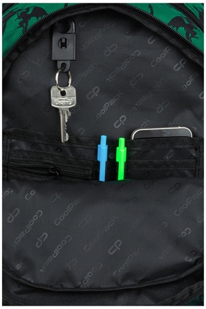 Багатовідсіковий шкільний рюкзак CoolPack, чорно-зелений, 26 л