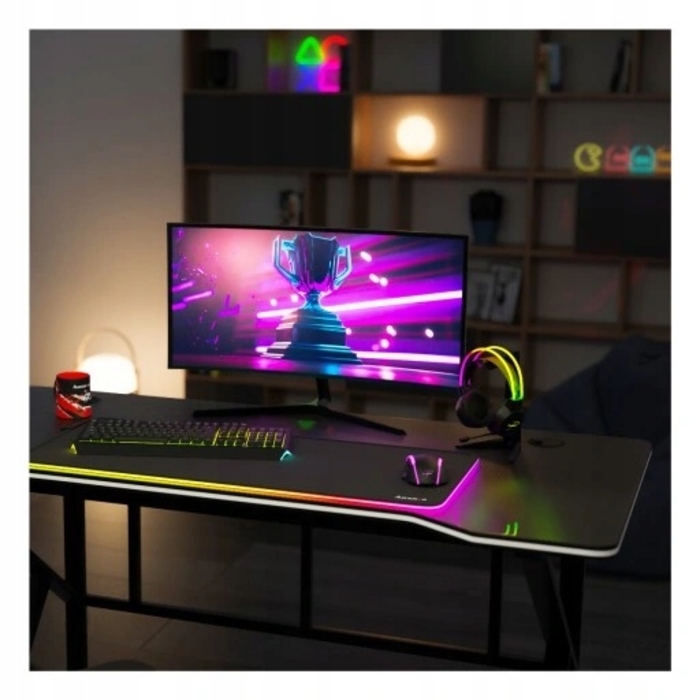 Ігровий комп'ютерний стіл Huzaro HERO 1.6 White